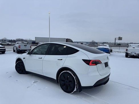 Used 2025 Tesla Model Y Long Range image 6