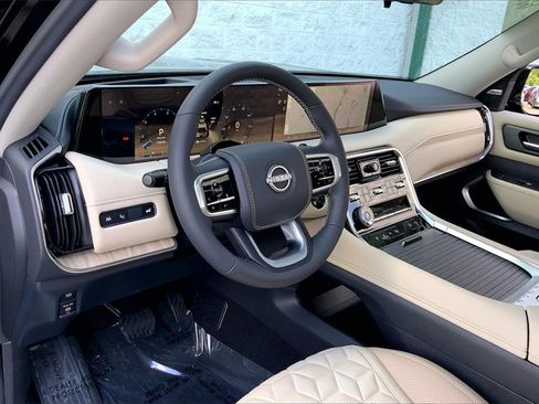New 2025 Nissan Armada Platinum Reserve image 7