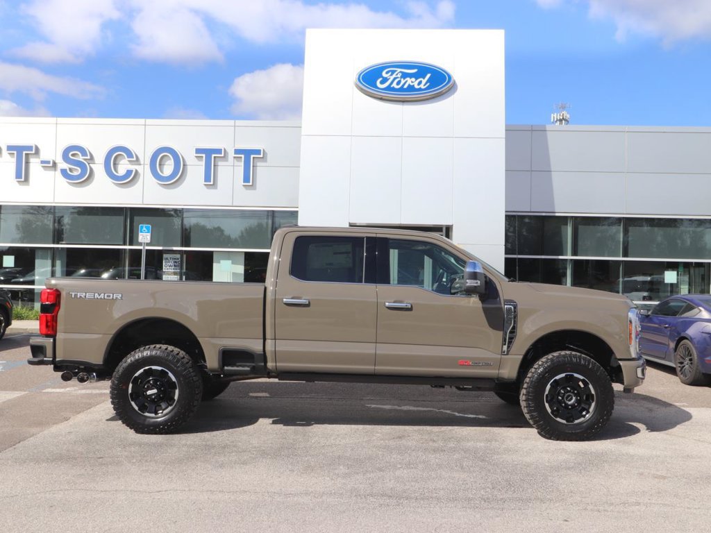 New 2027 Ford F250 Platinum w/ Platinum Plus Package AWD/4WD image 17