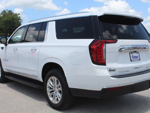 Used 2024 GMC Yukon XL SLT RWD image 10