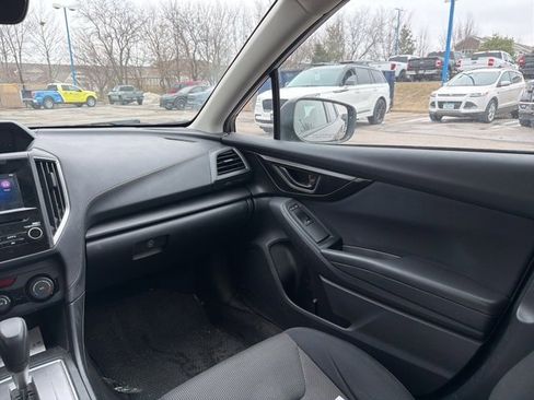 Used 2019 Subaru Impreza 2.0i Premium image 14