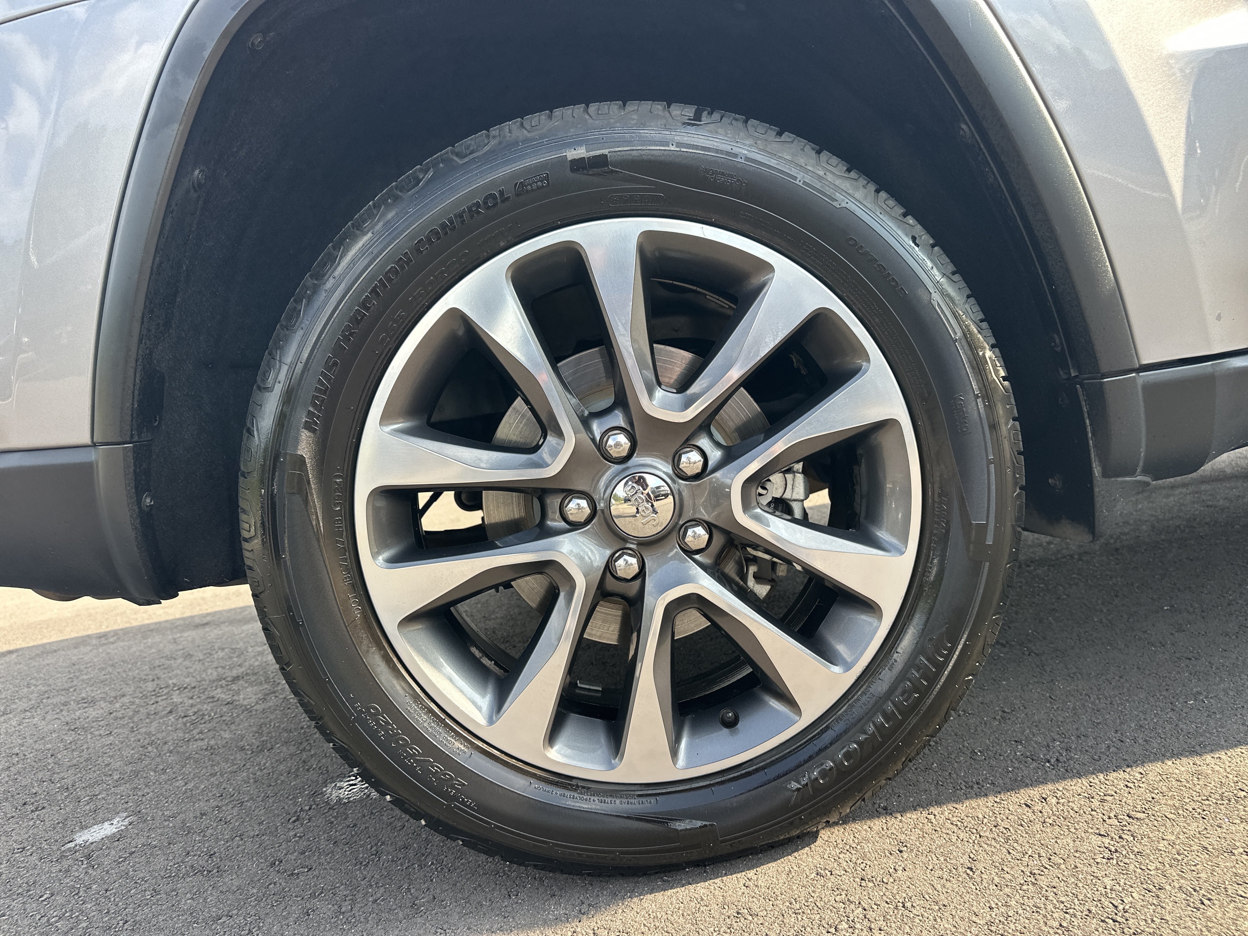 Used 2018 Jeep Grand Cherokee Limited w/ Luxury Group II RWD image 18