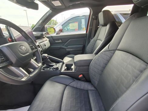 Used 2024 Toyota Tacoma TRD Off-Road w/ TRD Off Road Premium Package image 3