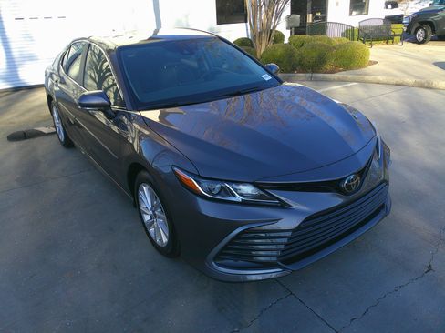 Used 2024 Toyota Camry LE image 2