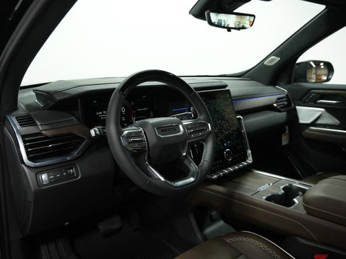 New 2026 GMC Acadia Denali Ultimate AWD/4WD image 31