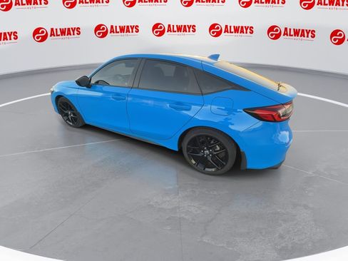 Used 2022 Honda Civic Sport image 6