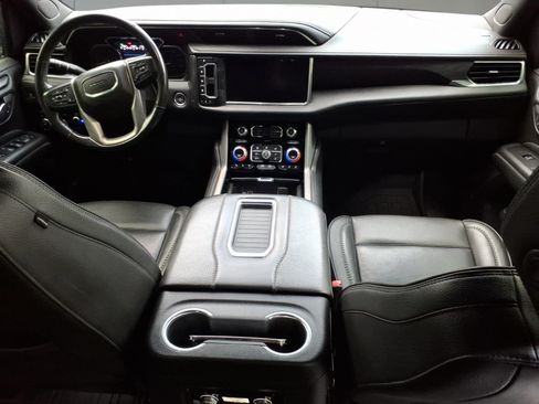 Used 2021 GMC Yukon Denali AWD/4WD image 5