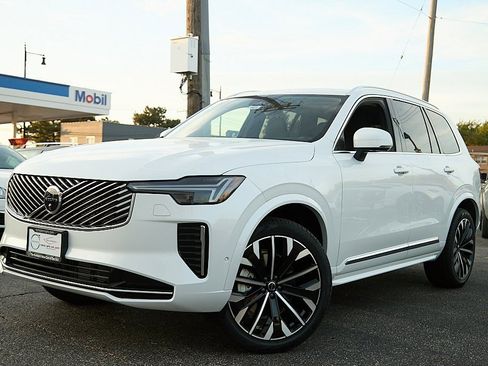 New 2026 Volvo XC90 B6 Plus w/ Protection Package image 1