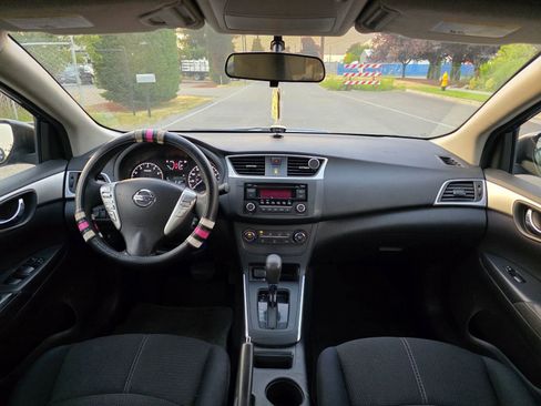 Used 2016 Nissan Sentra S image 10