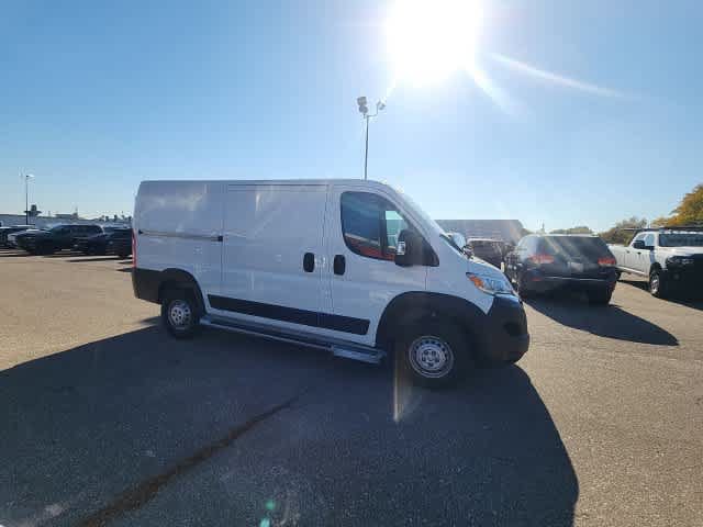 Used 2025 RAM ProMaster 2500 w/ U-Haul Equipment Group FWD image 12