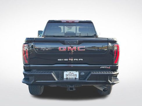 Used 2024 GMC Sierra 2500 AT4 w/ AT4 Premium Plus Package AWD/4WD image 5