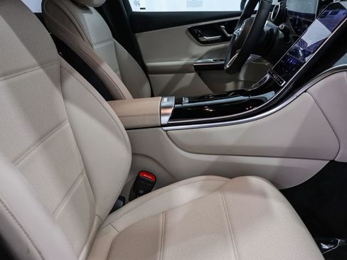 Certified 2024 Mercedes-Benz GLC 300 image 16