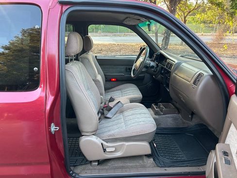 Used 1999 Toyota Tacoma 2WD Xtracab image 28
