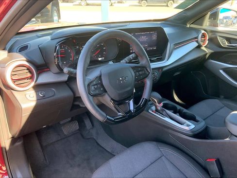 Certified 2025 Chevrolet Trax RS w/ Driver Confidence Package image 18