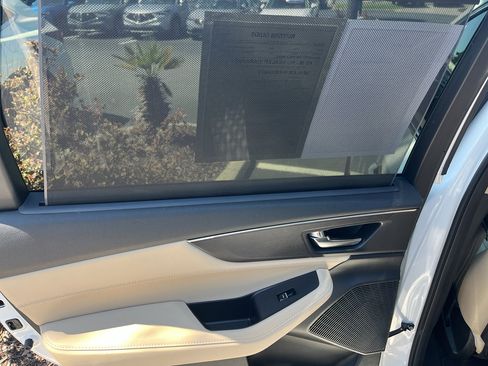 Certified 2023 Acura MDX SH-AWD w/ Advance Package image 12