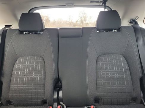 Certified 2024 Honda HR-V LX image 23