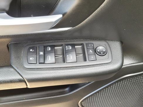 Used 2022 RAM 1500 Lone Star image 21