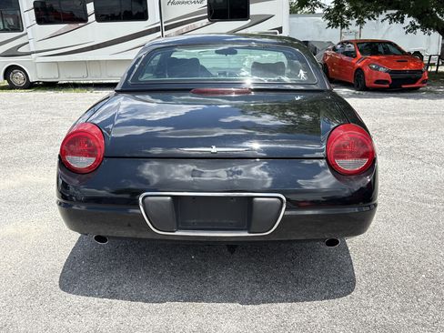 Used 2002 Ford Thunderbird RWD image 4