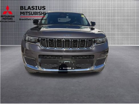 Used 2022 Jeep Grand Cherokee L Limited AWD/4WD image 16
