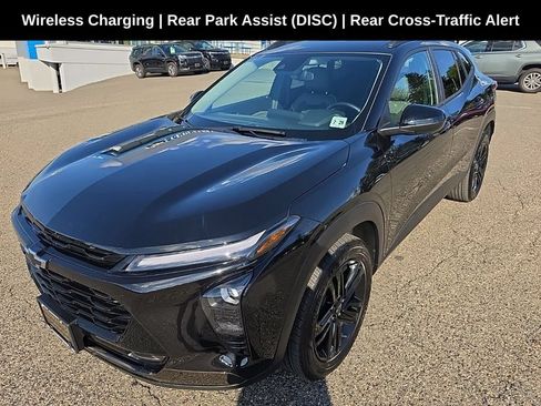 Used 2024 Chevrolet Trax ACTIV w/ Sunroof Package FWD image 7