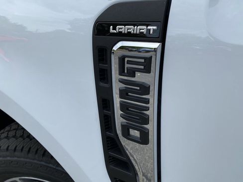 New 2026 Ford F250 Lariat w/ FX4 Off-Road Package image 50