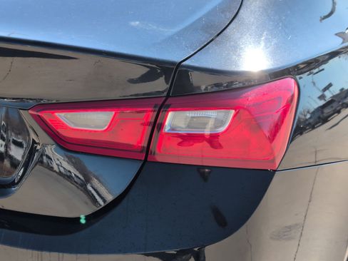 Used 2022 Chevrolet Malibu LS image 12