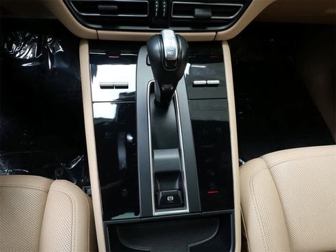 Used 2024 Porsche Macan S image 20