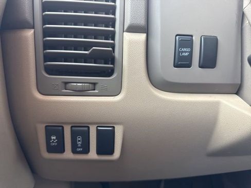 Used 2014 Nissan Titan SV w/ SV Value Truck Package AWD/4WD image 24