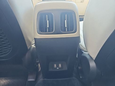 Certified 2023 Hyundai Tucson Limited AWD/4WD image 35