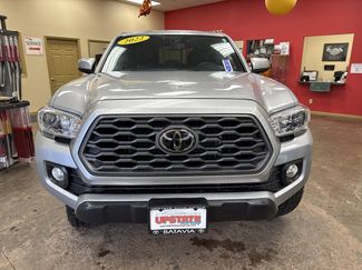 Used 2022 Toyota Tacoma TRD Off-Road video 2