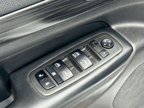 Used 2022 Jeep Grand Cherokee Laredo X RWD image 15