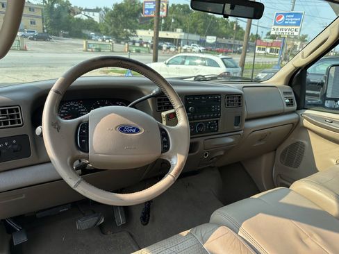 Used 2003 Ford F250 Lariat RWD image 24