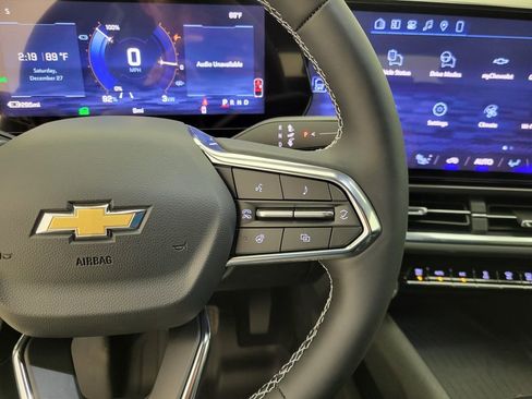 New 2026 Chevrolet Equinox EV LT image 5