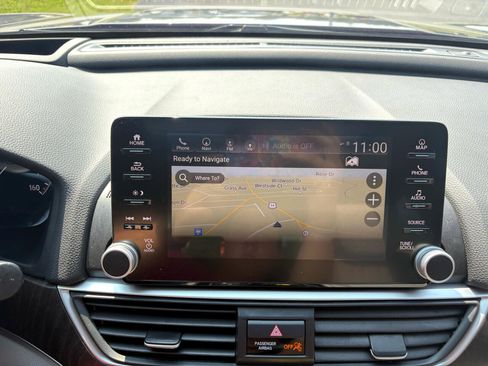 Used 2019 Honda Accord Touring image 16