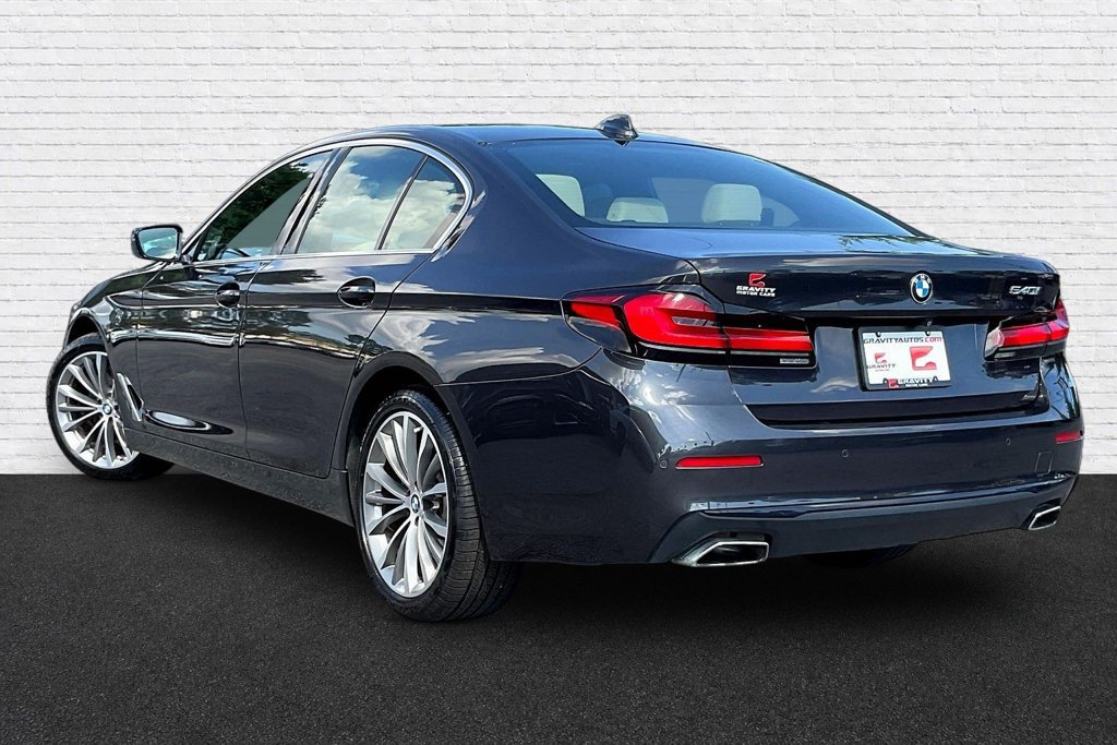 Used 2022 BMW 540i w/ Premium Package RWD image 4