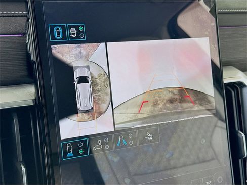 Certified 2025 GMC Acadia Denali w/ Super Cruise Package image 12