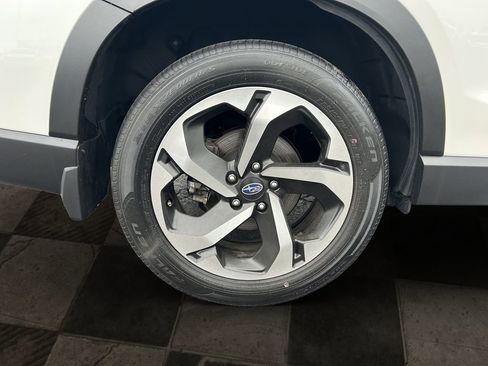 Used 2022 Subaru Forester Touring AWD/4WD image 12