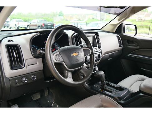 Used 2018 Chevrolet Colorado W/T w/ WT Convenience Package AWD/4WD image 11