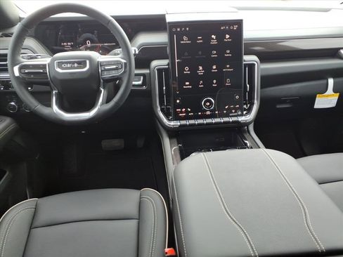 New 2026 GMC Yukon XL Elevation image 13