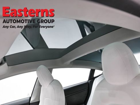 Used 2023 Tesla Model 3 Standard Range image 28