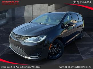 Used 2019 Chrysler Pacifica Limited w/ S Appearance Package image 1