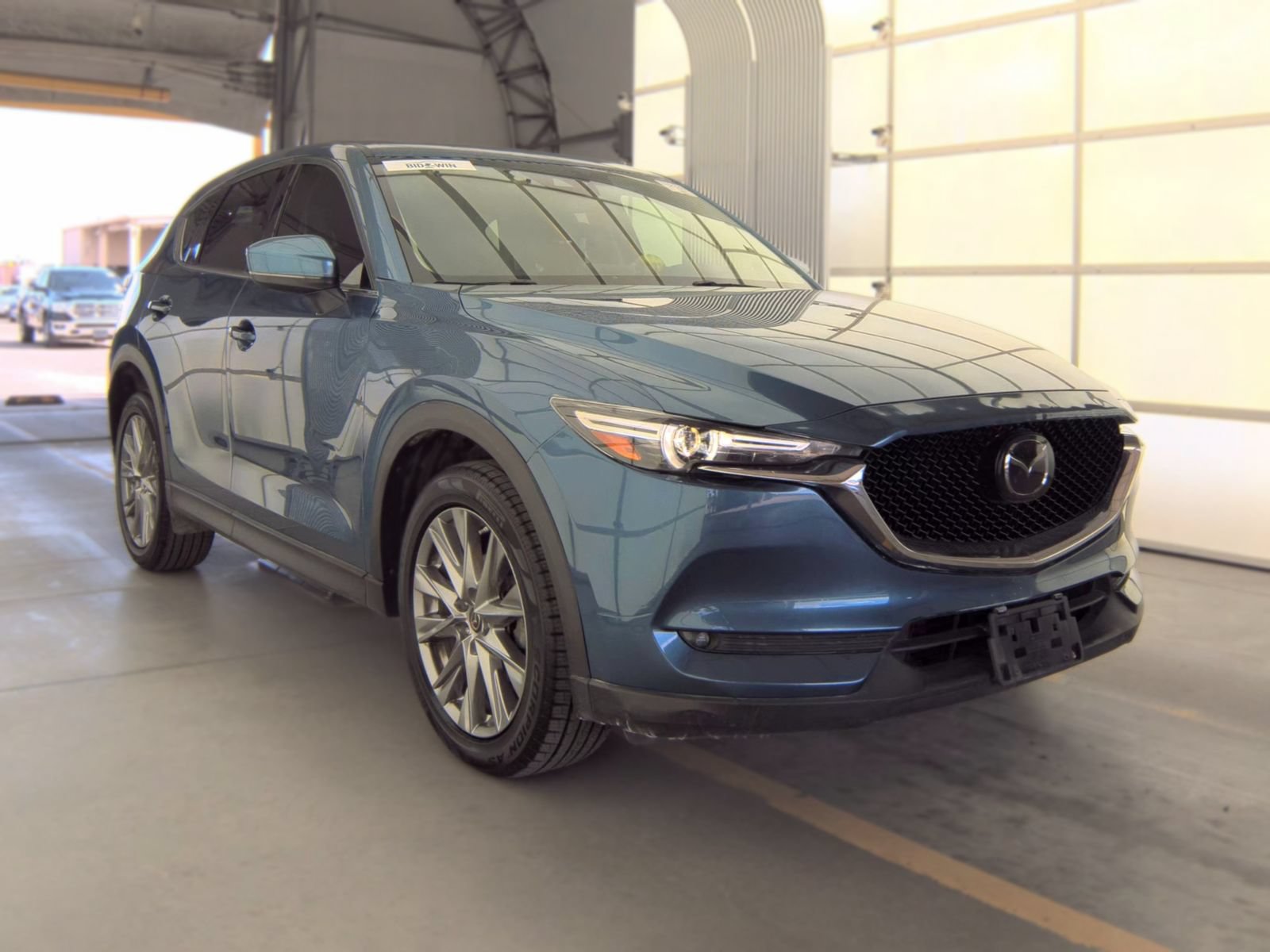 Used 2019 MAZDA CX-5 Grand Touring w/ GT Premium Package FWD image 4