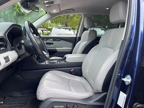 Used 2024 Honda Pilot EX-L image 8