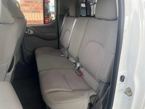 Used 2019 Nissan Frontier SV RWD image 23