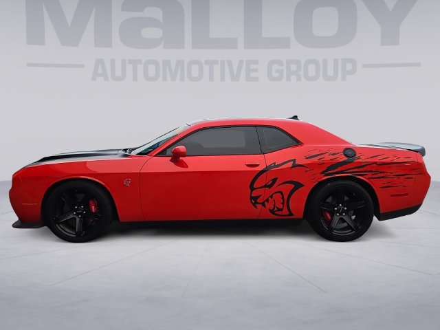 Used 2019 Dodge Challenger SRT Hellcat w/ Plus Package RWD image 2