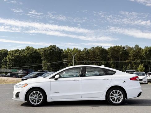 Used 2019 Ford Fusion SE FWD image 10