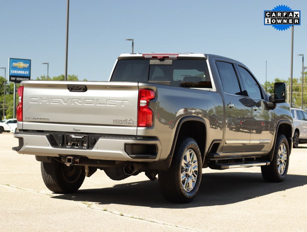 Used 2024 Chevrolet Silverado 2500 High Country w/ High Country Premium Package AWD/4WD image 7