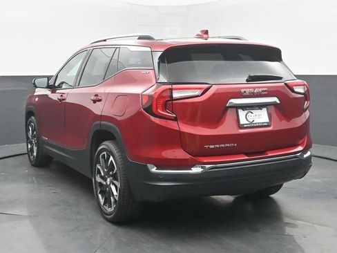 Used 2023 GMC Terrain SLT w/ LPO, Floor Liner Package FWD image 4