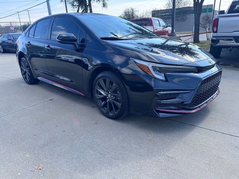 Used 2023 Toyota Corolla SE image 3