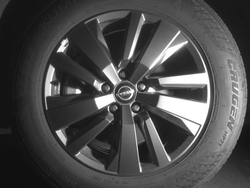 Used 2025 Nissan Pathfinder SV image 12